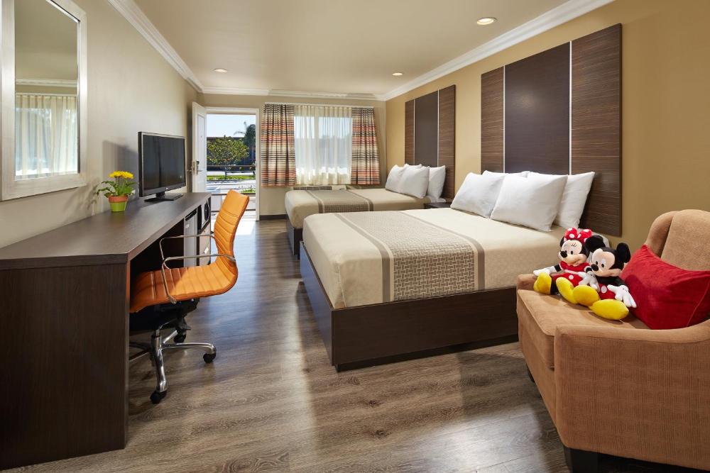 Quadruple Room interior